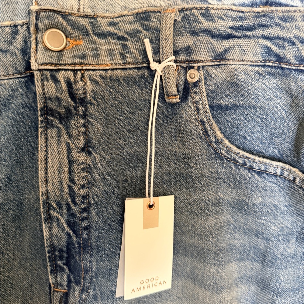 Good American Light Blue Flare Jeans - Picture 8 of 9